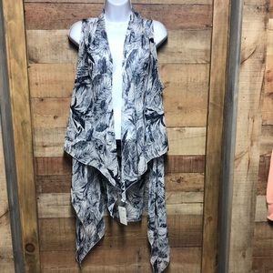 Charm Joah scarf wrap vest